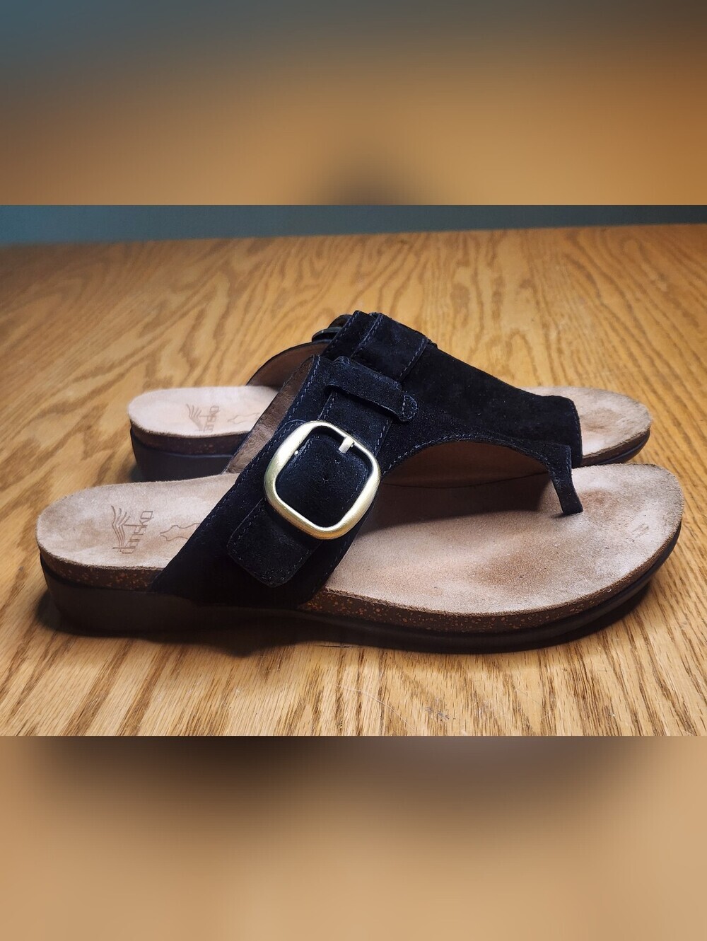 Dansko Rylee Sandals Black Suede Straps Metallic Buckle Size 39 Like New